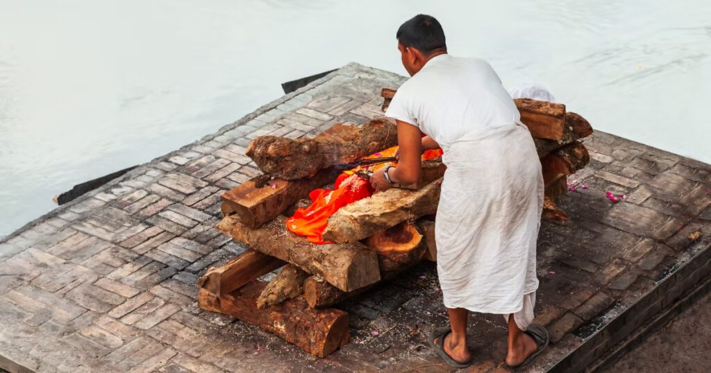 A guide to a muslim funeral and the traditions or the burial